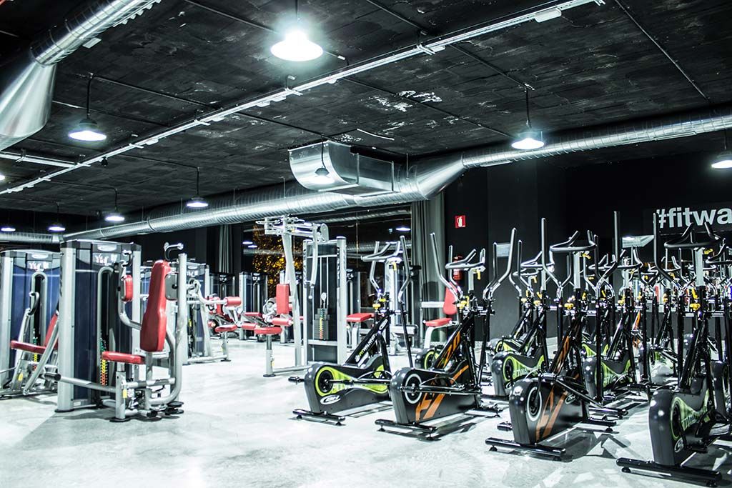 Réalisation éclairage Prilux salle de gym